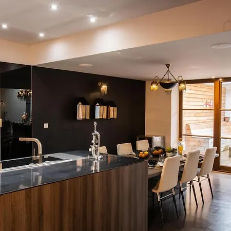 Swimcasalille Apartment *