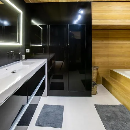 Swimcasalille Apartment *